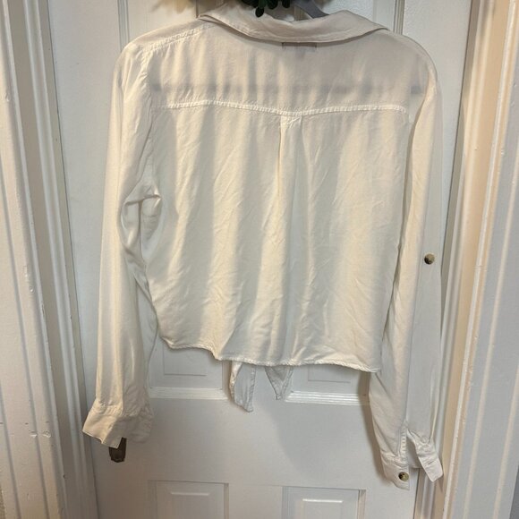 Style Envy White Cropped Button Down w/Tie at Waist-Size Large - Picture 2 of 5